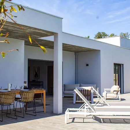 Arinella Villata Villa *